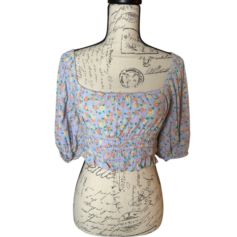 Billabong Size Medium Stretchy Light Blue Floral Boho Crop Top